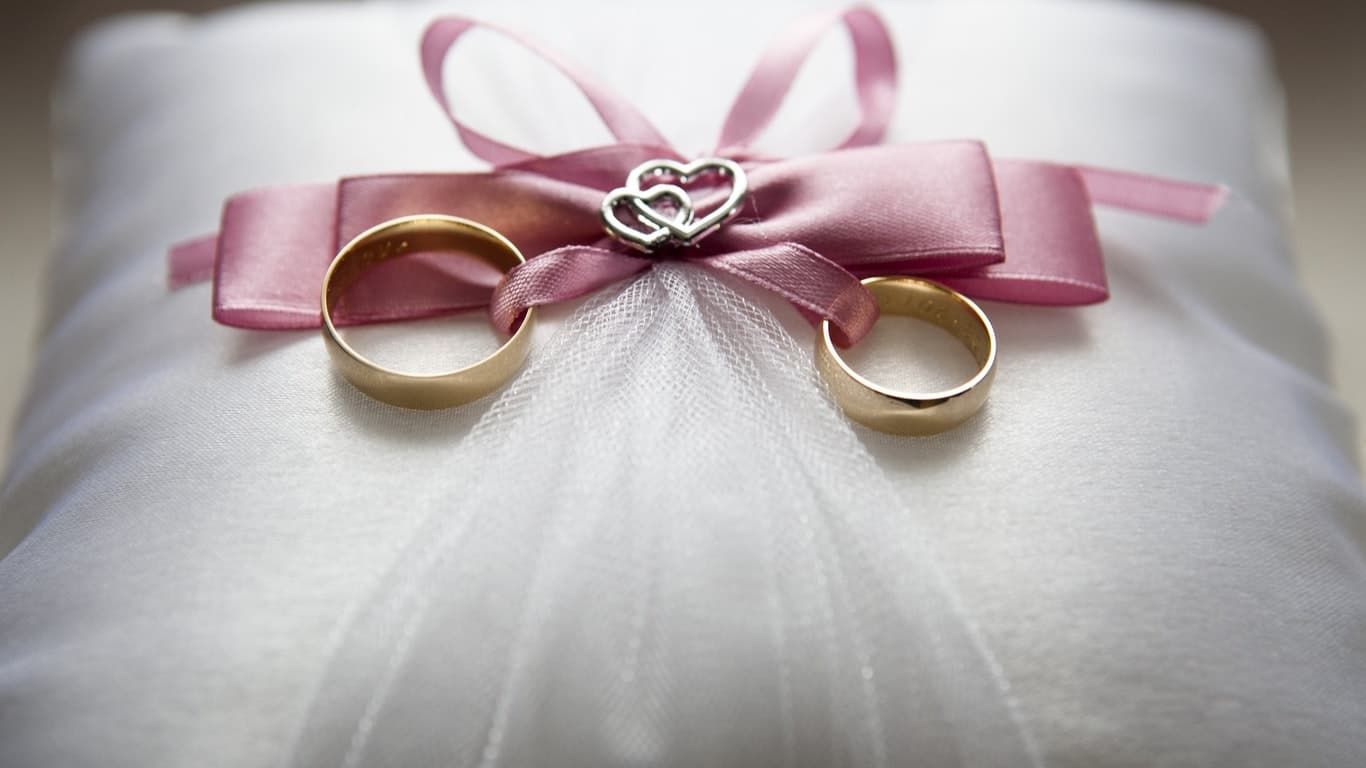 Is a court wedding in Dubai for foreigners feasible?